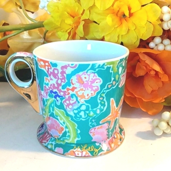 LILLY PULITZER GREEN CORAL COFFEE MUG TEA CUP SIZE 12oz. - Picture 2 of 8